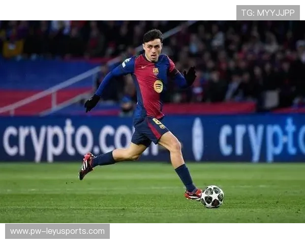 巴萨佩德里脚下灵动连扣两人完成破门——一次技艺与装备的极致对话