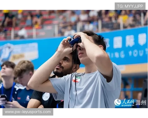 赛事报道:现场直击最热精彩瞬间,赛事精彩回顾 赛事报道:现场直击最热精彩瞬间,赛事精彩回顾